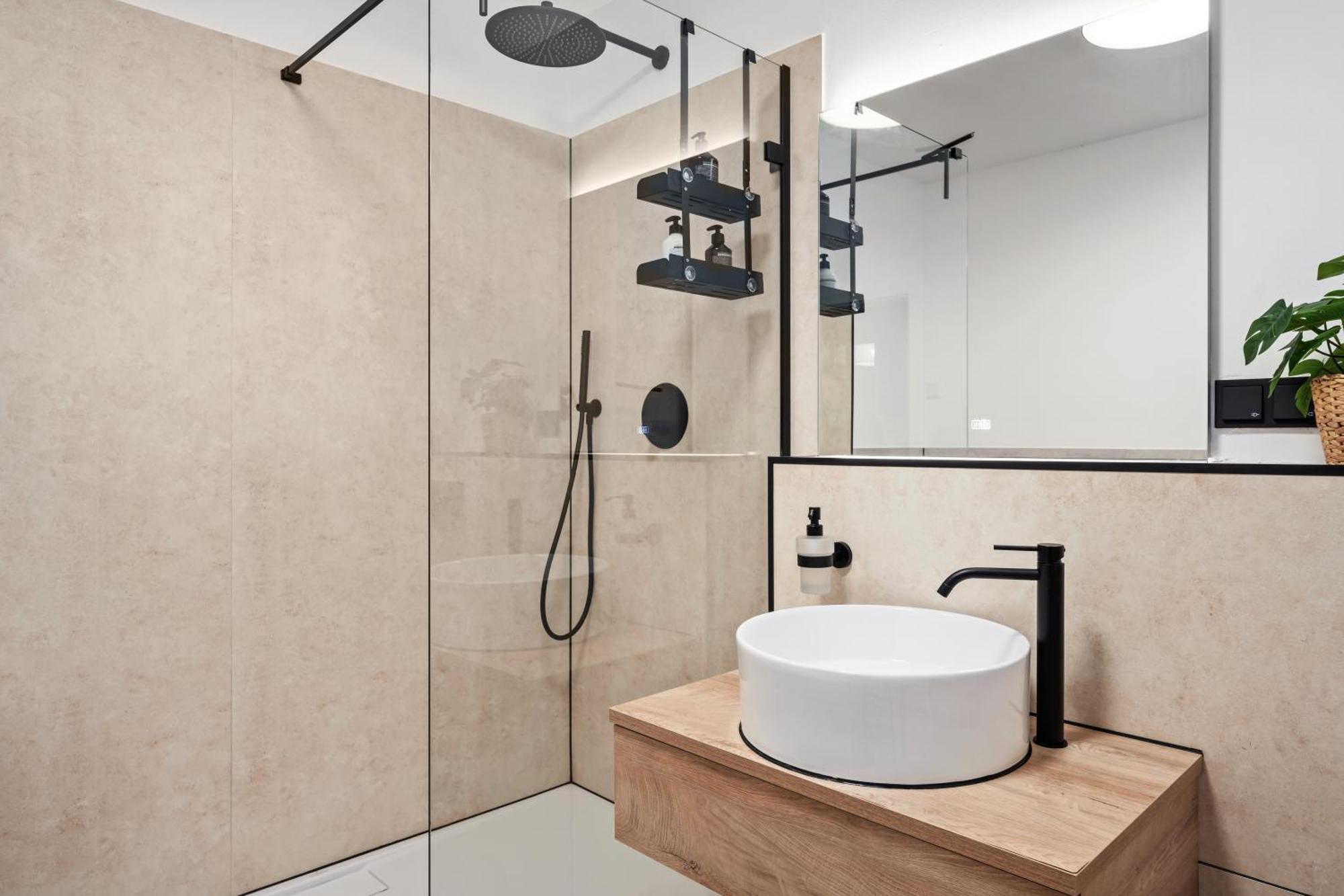 Edler Wohnraum Schwanenteich-Penthouse Mit Garage, Grill, Kaffeevollautomat, Klima, Lift & Terrasse Lejlighed Zwickau Eksteriør billede