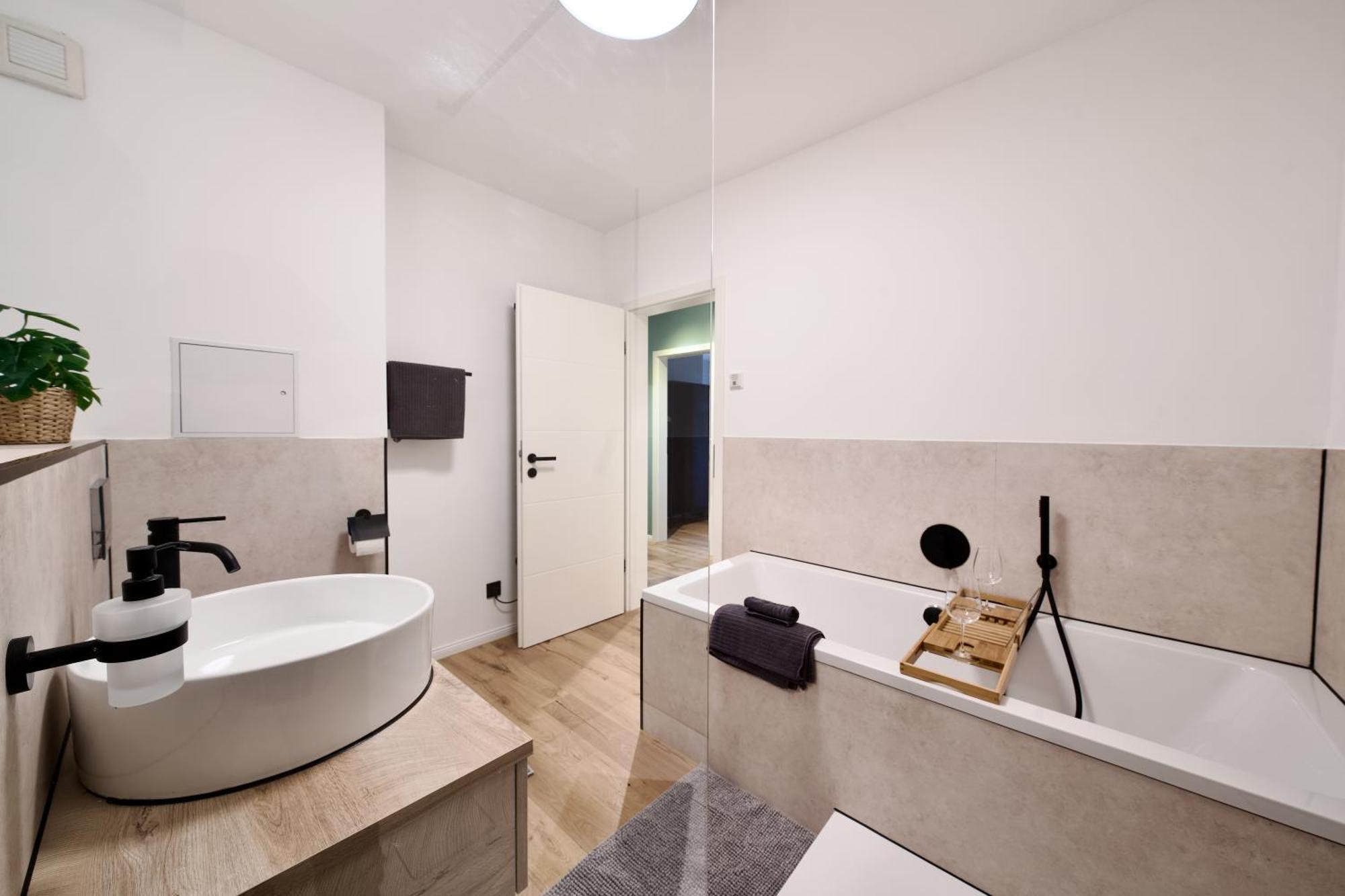 Edler Wohnraum Schwanenteich-Penthouse Mit Garage, Grill, Kaffeevollautomat, Klima, Lift & Terrasse Lejlighed Zwickau Eksteriør billede